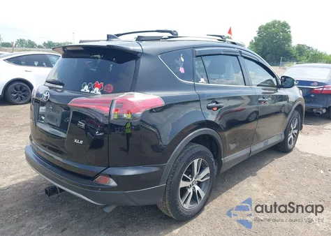 2017 Toyota Rav4 Xle z USA, uszkodzony, nr VIN 2T3WFREV7HW387493